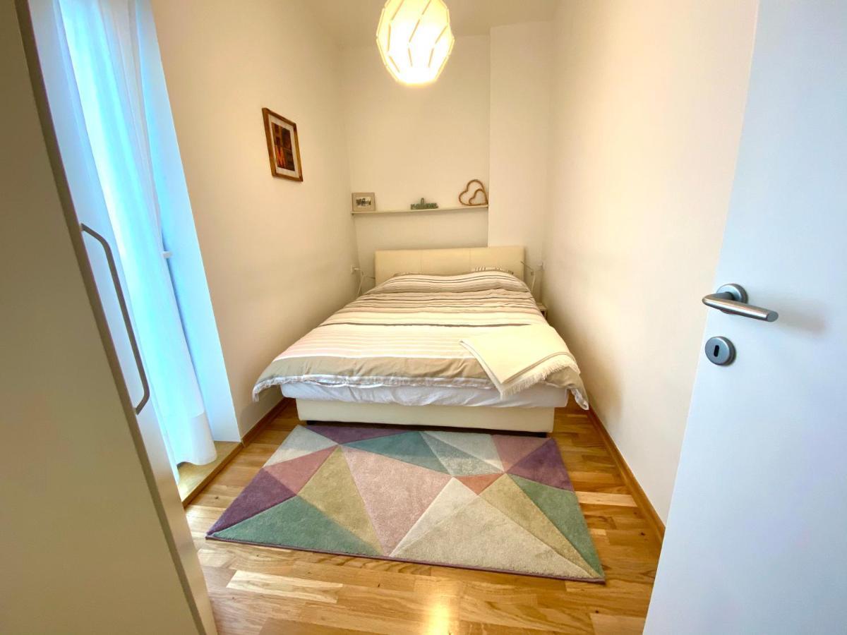 Uptown Mili Daire Belgrad Dış mekan fotoğraf